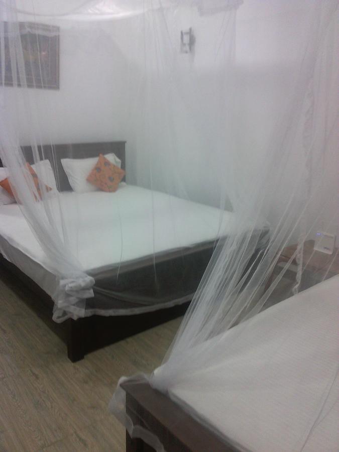 White Heart Hotell Ella Eksteriør bilde